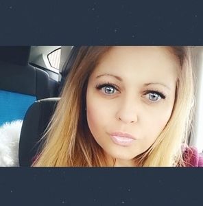 Meet your Posher, Angie